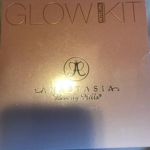 Anastasia Beverly Hills Glow Kit